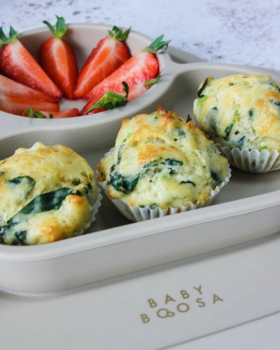 Weaning Cloud Plate Mat | Grippy Suction | Non-slip | Catch-food | Side scoops | Easy clean (Concrete Grey)