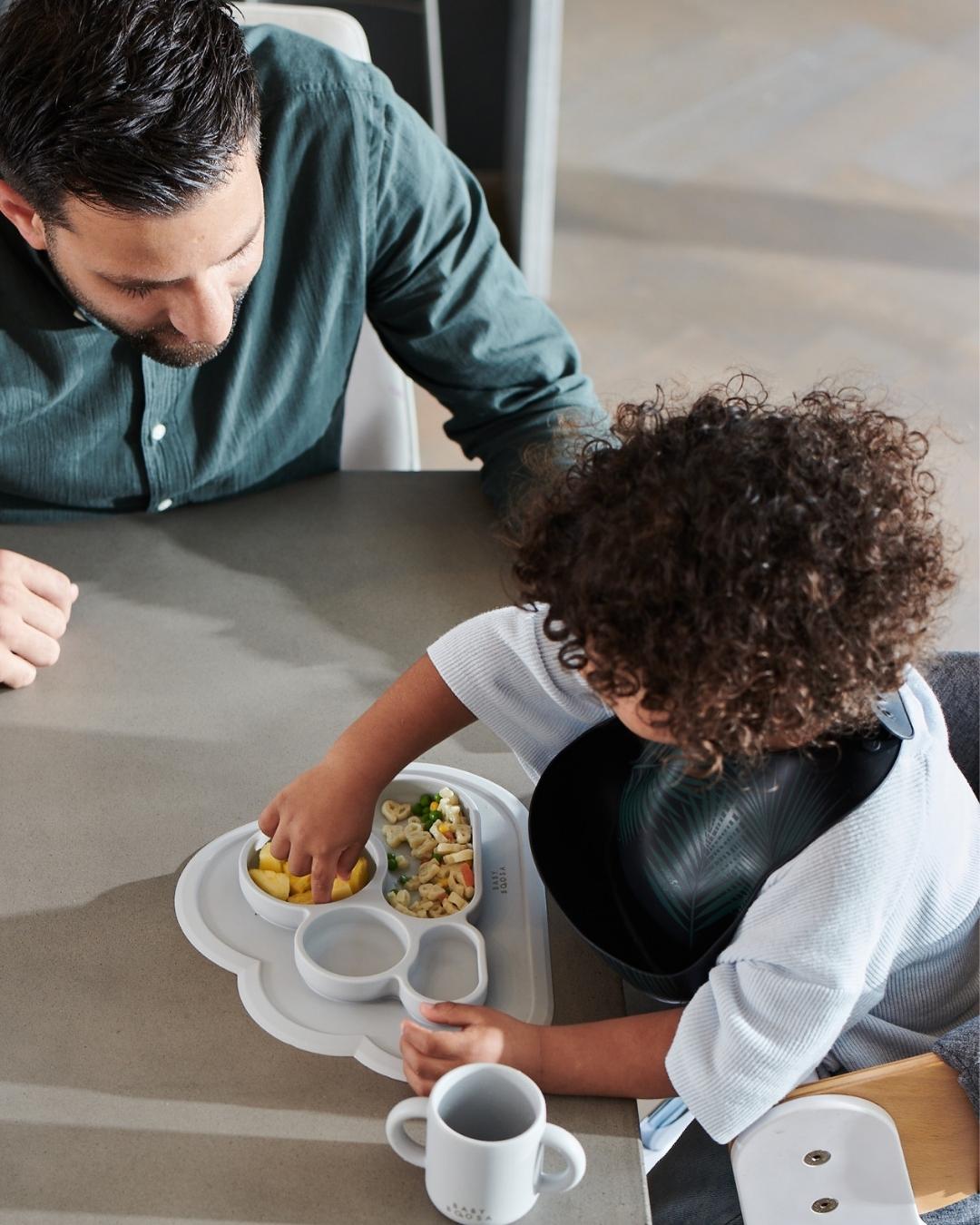 Weaning Cloud Plate Mat | Grippy Suction | Non-slip | Catch-food | Side scoops | Easy clean (Concrete Grey)