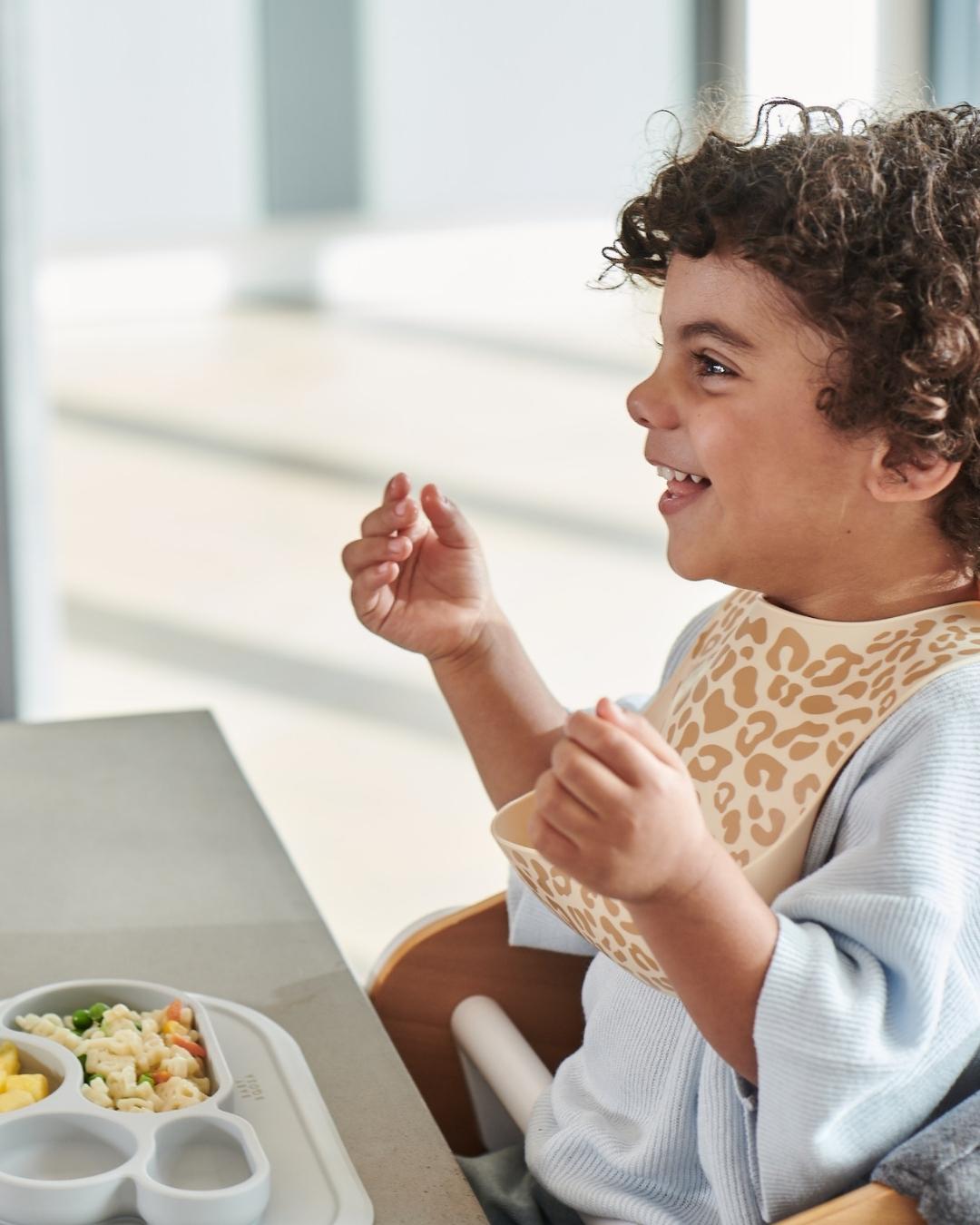 Weaning Cloud Plate Mat | Grippy Suction | Non-slip | Catch-food | Side scoops | Easy clean (Salted Caramel)